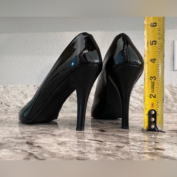 MICHAEL BY MICHAEL SHANNON WOMENS black PUMP Sz 7.5 - Picture 7 of 9